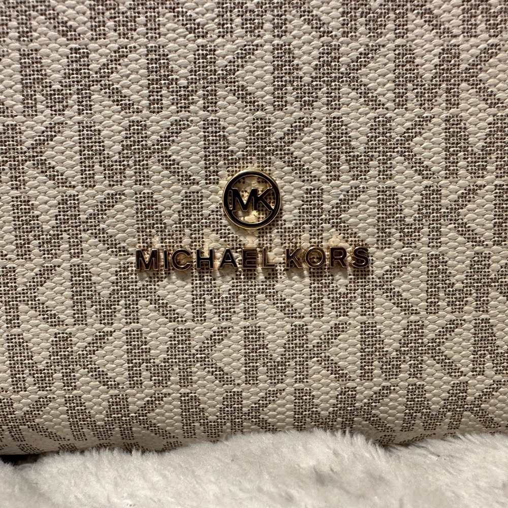 Michael Kors - Cream MK Logo Tan Gold Handbag - Picture 7 of 9
